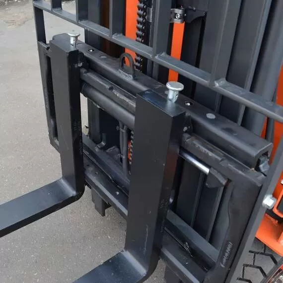 OXLIFT MPX 1245 4,5 м 1200 кг Мини электропогрузчик в Нижнем Новгороде, Грузоподъемность: 1.2 тонны (1200 кг), Высота подъема вил, м.: 4.5 м, Тип батареи: Кислотная, обслуживаемая купить по выгодной цене 100kwatt.ru