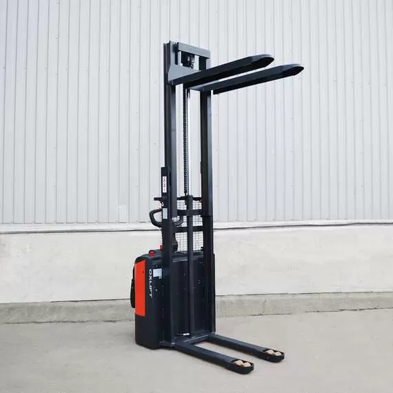 OXLIFT BX 1536E 1500 кг 3600 мм Самоходный штабелер с платформой для оператора в Нижнем Новгороде купить по выгодной цене 100kwatt.ru